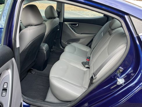 Used 2014 Hyundai Elantra Limited w/ Option Group 03 image 24