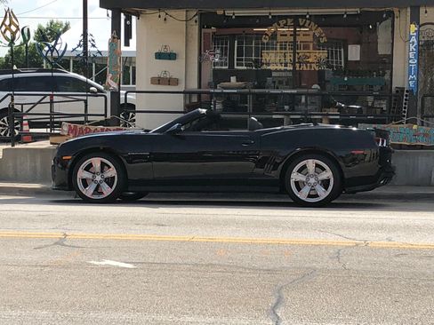 Used 2013 Chevrolet Camaro ZL1 image 2