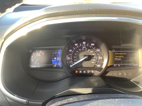 Used 2019 Ford Edge Titanium image 8