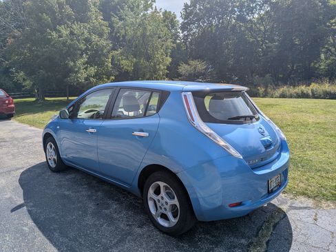 Used 2012 Nissan Leaf SL image 2
