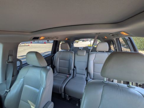 Used 2012 Honda Odyssey EX-L image 16