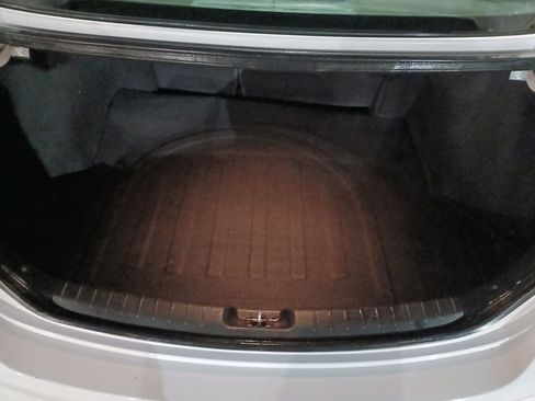 Used 2017 Hyundai Elantra Sport w/ Sport Premium Package 06 image 16