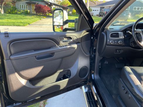 Used 2012 Chevrolet Silverado 3500 LTZ w/ LTZ Plus Package image 13