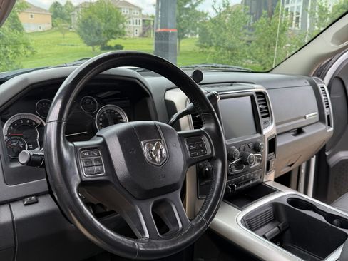 Used 2017 RAM 2500 Big Horn AWD/4WD image 2