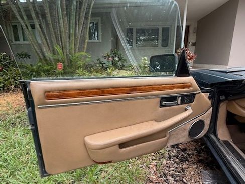 Used 1992 Jaguar XJS V12 Convertible image 14