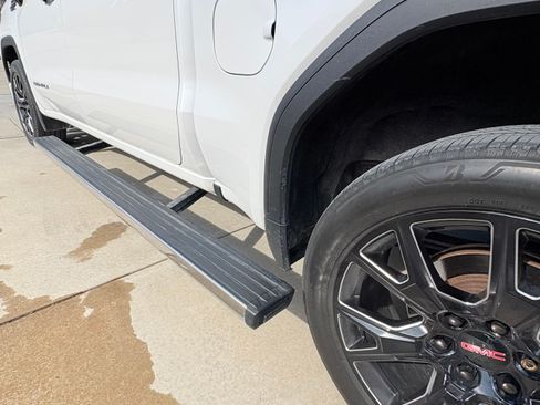 Used 2022 GMC Sierra 1500 Denali image 6