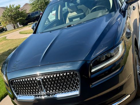 Used 2023 Lincoln Nautilus Reserve w/ Equipment Group 201A AWD/4WD image 1