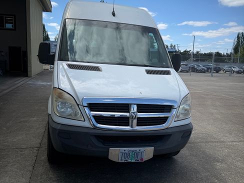Used 2007 Dodge Sprinter 2500 image 1