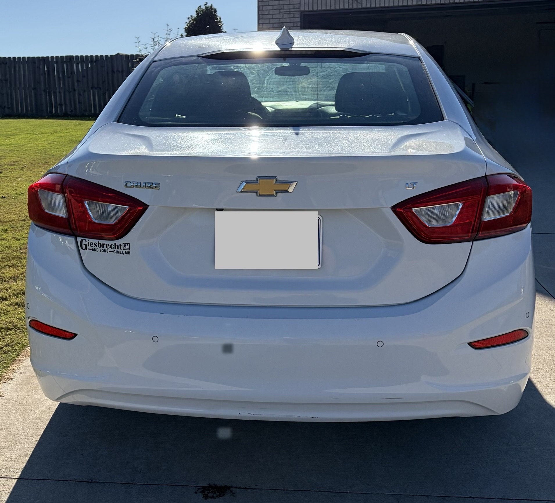 Used 2017 Chevrolet Cruze LT w/ LT True North Edition FWD image 1