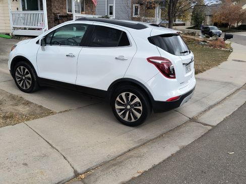 Used 2018 Buick Encore Essence image 5