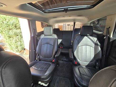 Used 2015 Buick Enclave Leather w/ Trailering Package image 14