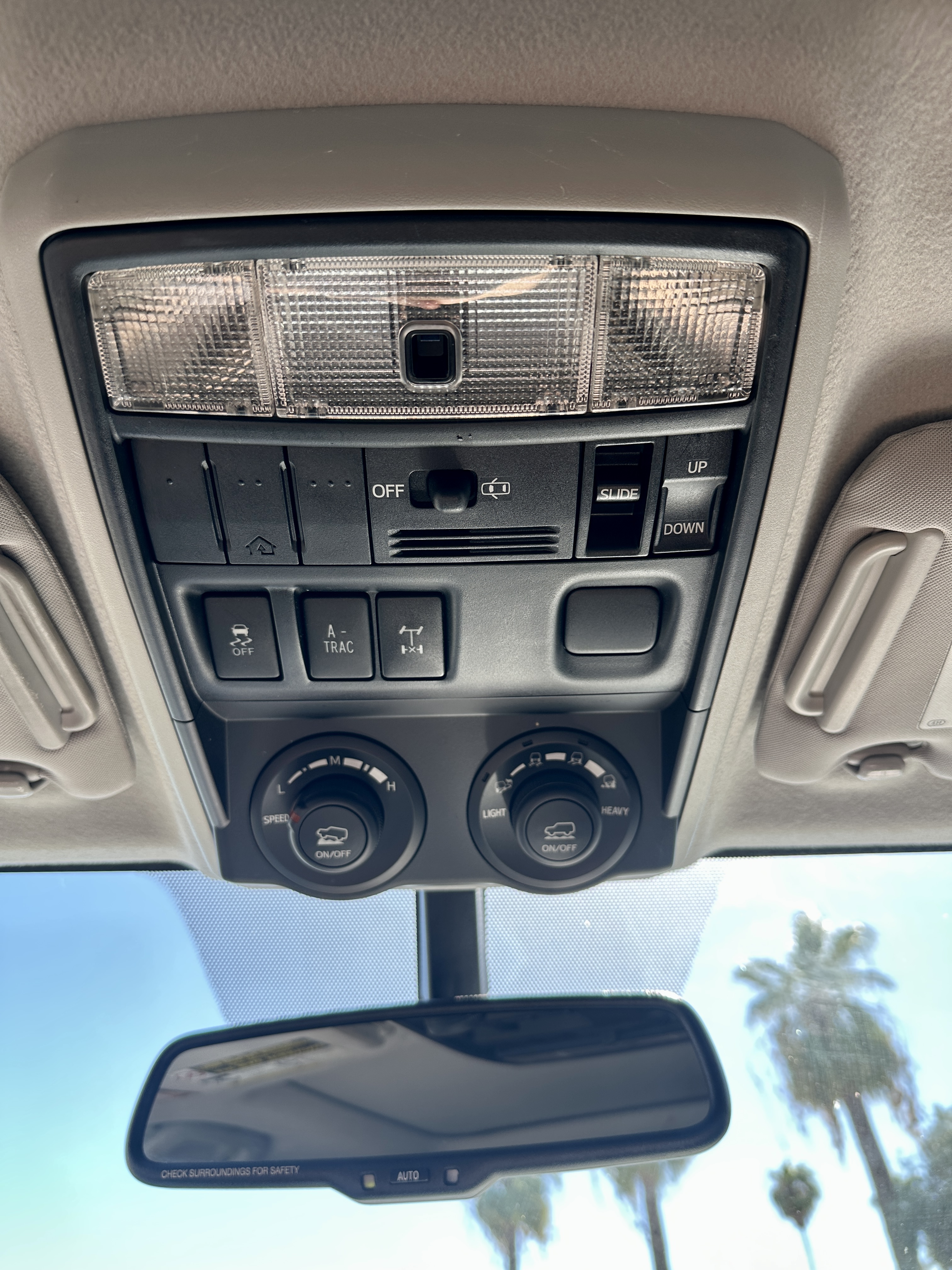 Used 2011 Toyota 4Runner Trail AWD/4WD image 28