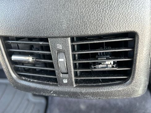Used 2015 Lexus ES 300h w/ Navigation System Package FWD image 20