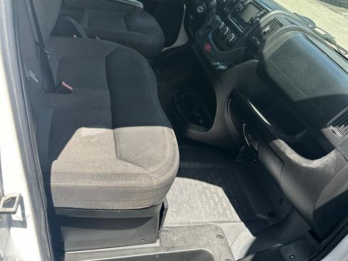 Used 2017 RAM ProMaster 2500 w/ Interior Convenience Group FWD image 6
