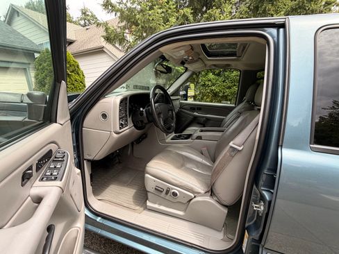 Used 2007 Chevrolet Silverado 2500 LT w/ Heavy-Duty Power Package AWD/4WD image 29
