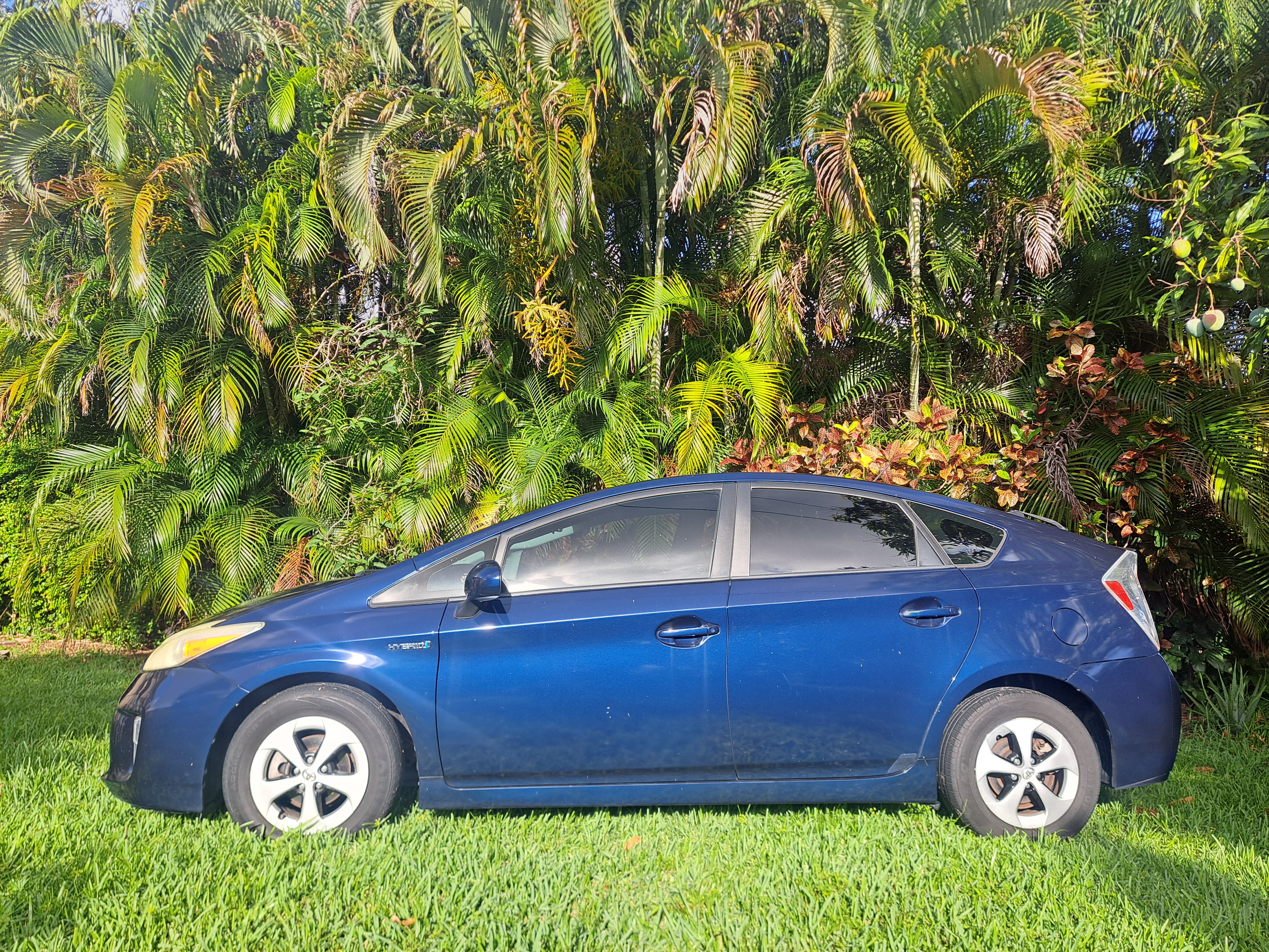 Used 2013 Toyota Prius Two FWD image 1