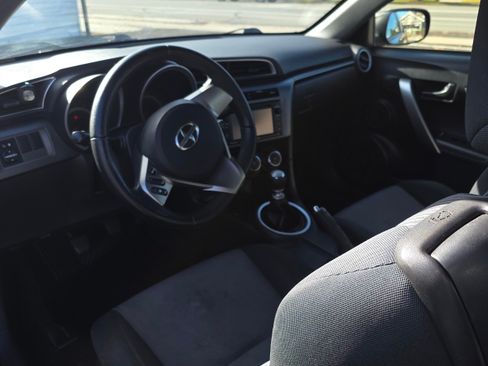 Used 2015 Scion tC image 10