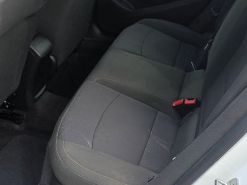 Used 2018 Chevrolet Cruze LS image 9