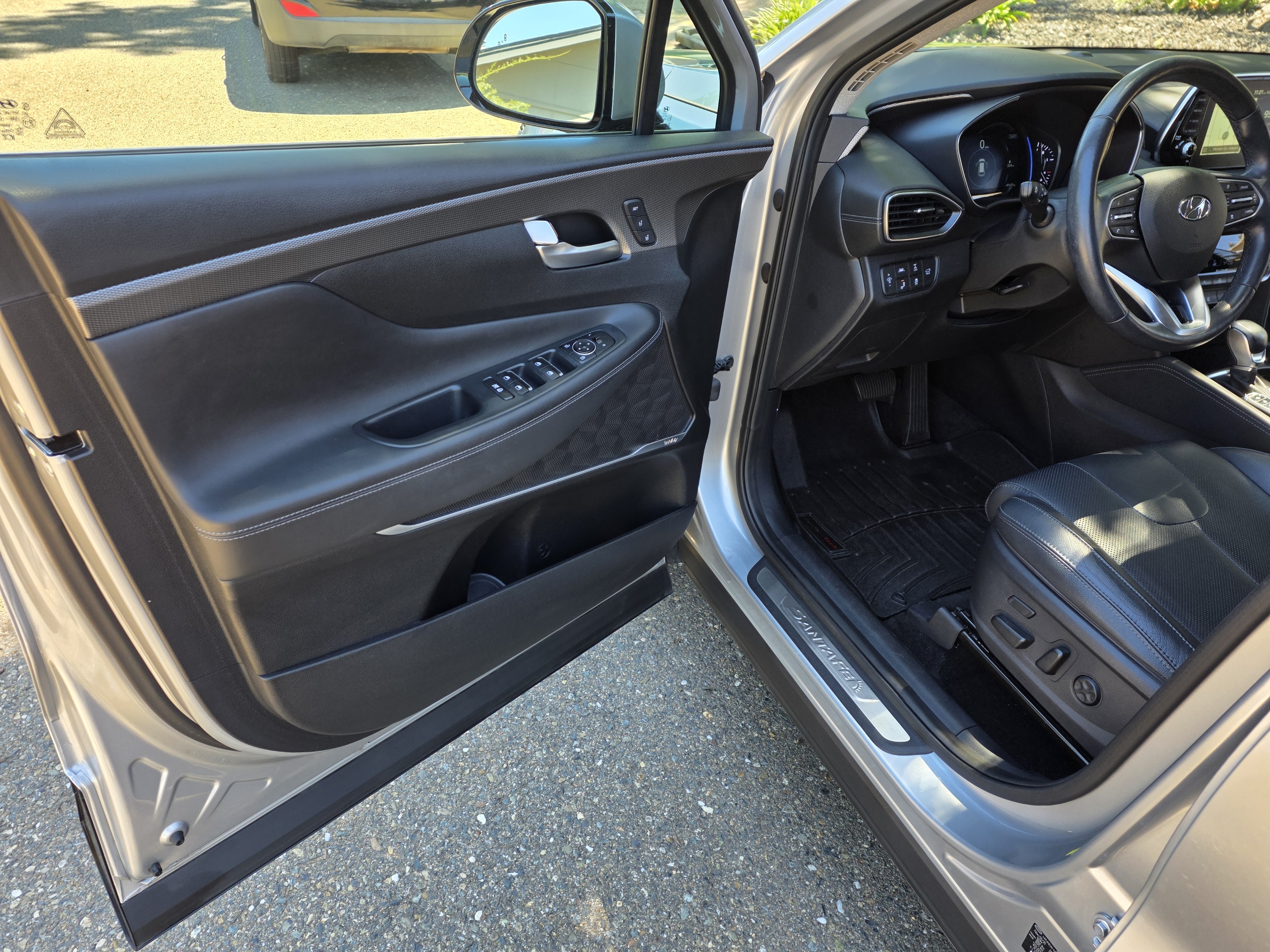Used 2020 Hyundai Santa Fe Limited AWD/4WD image 18