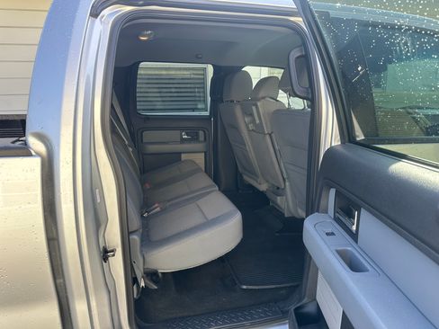 Used 2012 Ford F150 XLT w/ XLT Chrome Pkg image 6