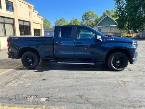 Used 2019 Chevrolet Silverado 1500 RST AWD/4WD image 9