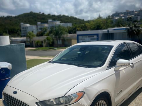 Used 2014 Ford Fusion Titanium FWD image 5