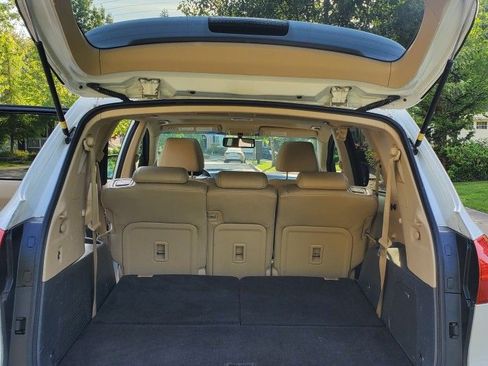 Used 2011 Subaru Tribeca Limited w/ PWR Moonroof Pkg image 9