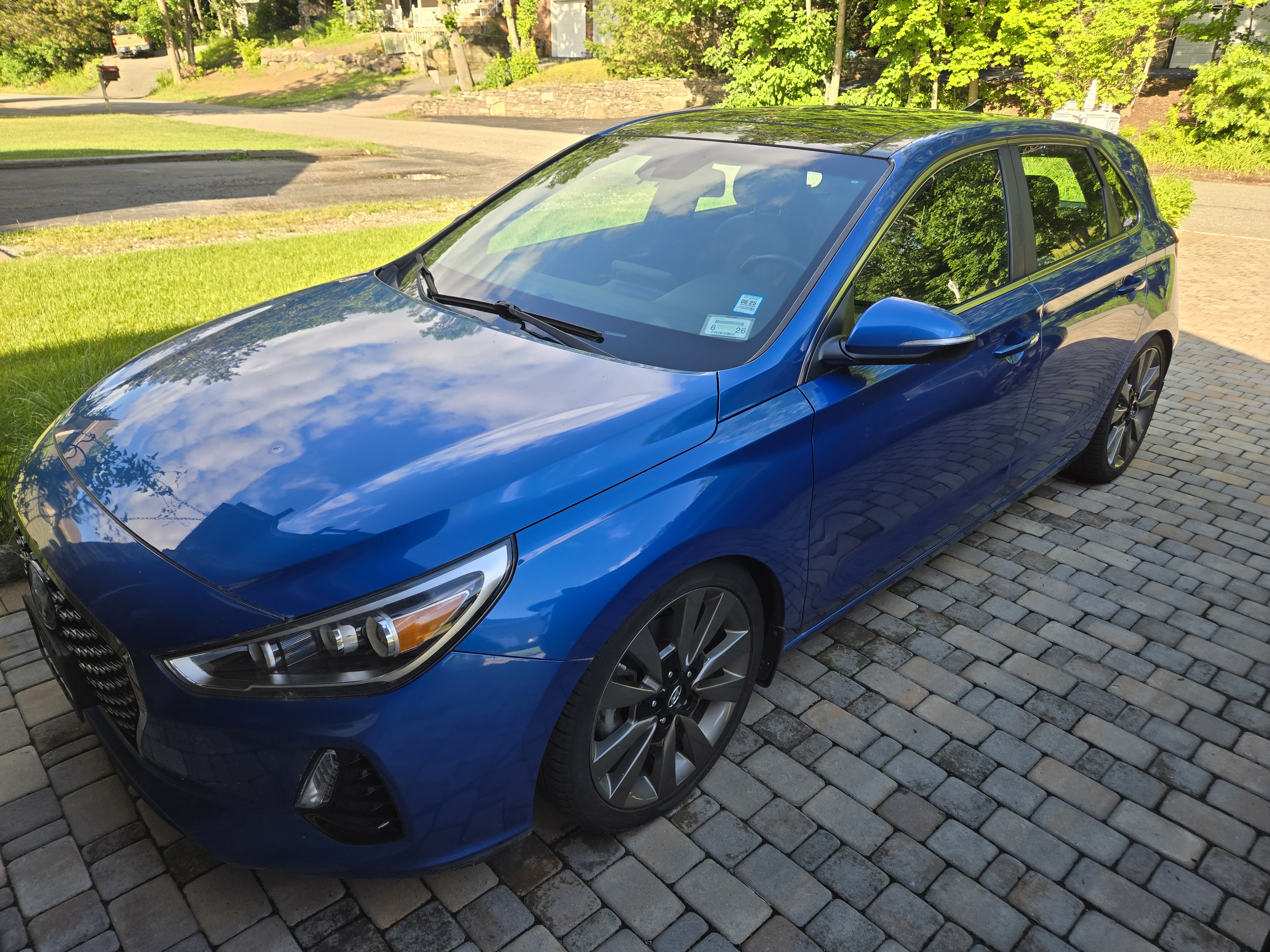 Used 2018 Hyundai Elantra GT Sport w/ Sport Tech Package 04 FWD image 1