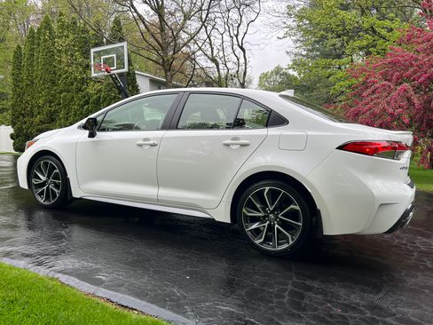 Used 2020 Toyota Corolla SE FWD image 1