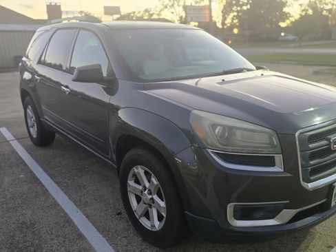 Used 2013 GMC Acadia SLE image 2