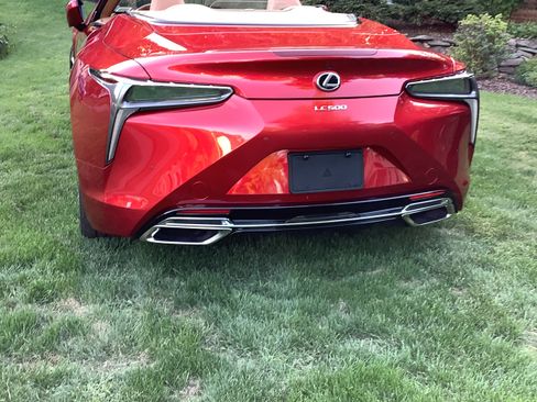 Used 2022 Lexus LC 500 Convertible w/ Touring Package RWD image 4