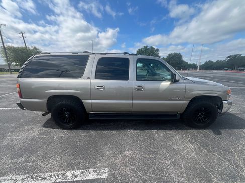 Used 2001 GMC Yukon XL SLT AWD/4WD image 5