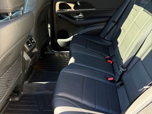 Used 2022 Mercedes-Benz GLE 450 450 4MATIC Sport Utility 4D image 9