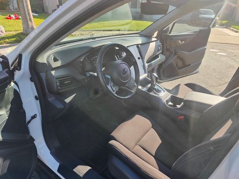 Used 2023 Subaru Outback Premium image 6