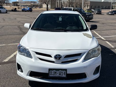 Used 2012 Toyota Corolla LE image 4