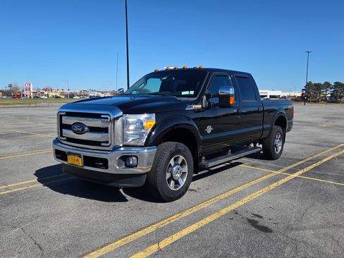 Used 2016 Ford F350 Lariat w/ Lariat Ultimate Package image 2
