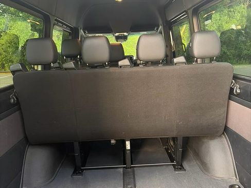 Used 2024 Mercedes-Benz Sprinter 2500 image 6