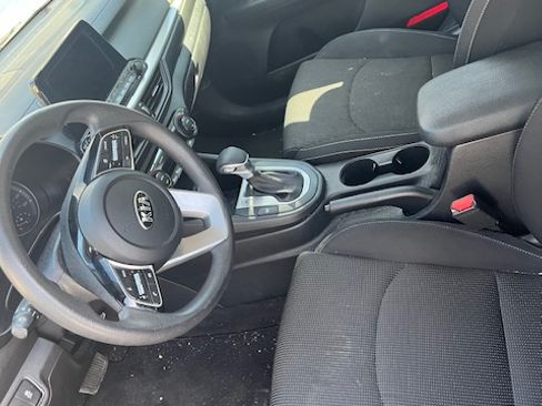 Used 2019 Kia Forte LXS image 10