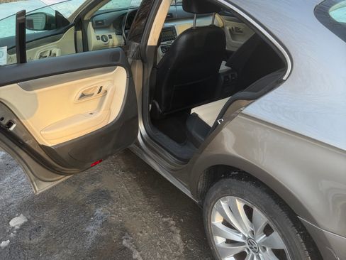 Used 2009 Volkswagen CC Sport image 18