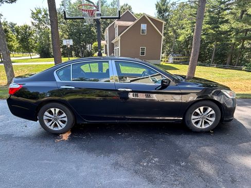 Used 2015 Honda Accord LX image 9