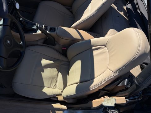 Used 1999 MAZDA MX-5 Miata image 21