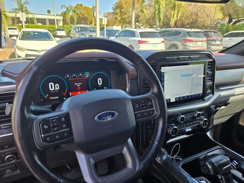 Used 2021 Ford F150 Lariat w/ Equipment Group 502A High image 6