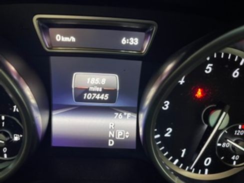 Used 2016 Mercedes-Benz GL 550 4MATIC image 11