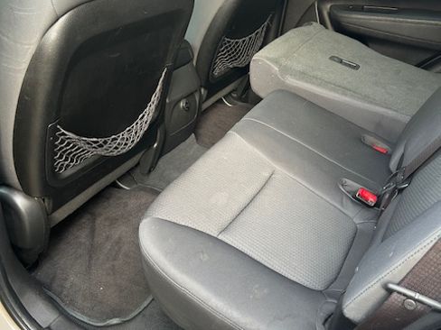 Used 2012 Kia Sorento LX image 11