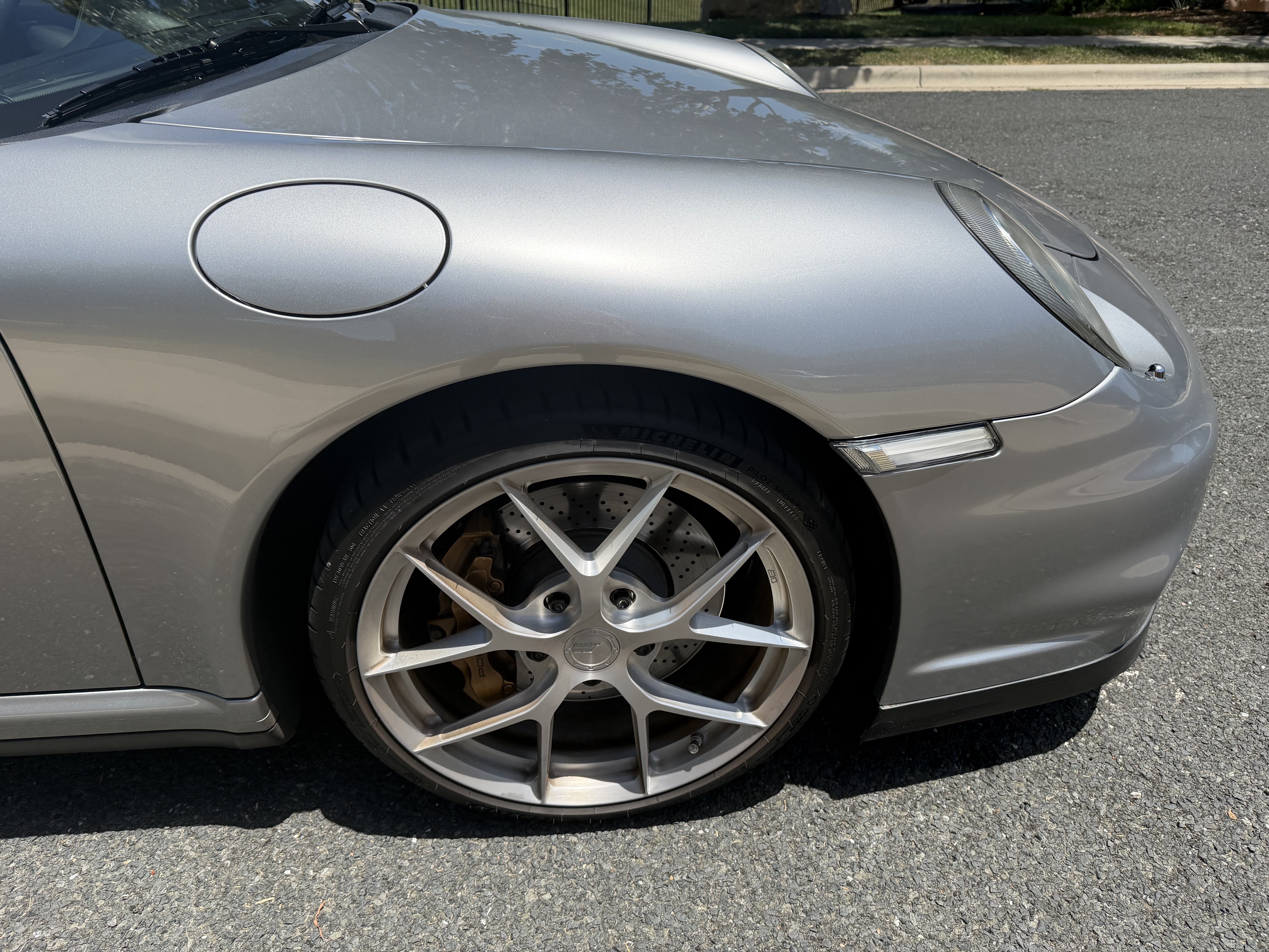 Used 2007 Porsche 911 Turbo AWD/4WD image 16
