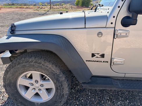 Used 2007 Jeep Wrangler X image 2