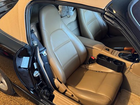 Used 2000 MAZDA MX-5 Miata LS image 15