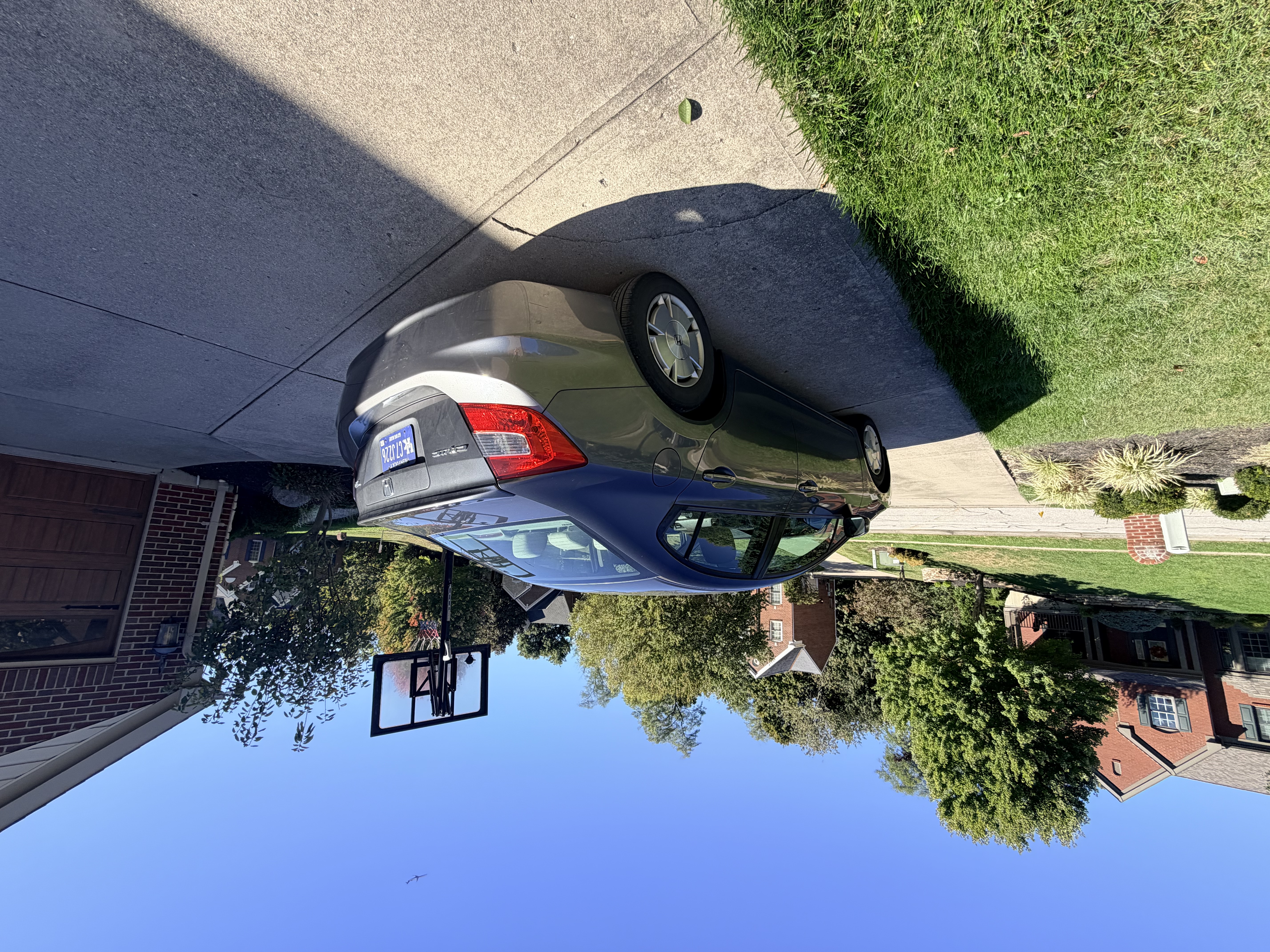 Used 2012 Honda Civic HF image 2