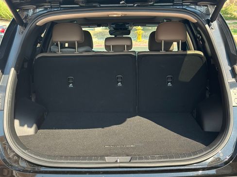 Used 2023 Hyundai Santa Fe SEL Premium image 8
