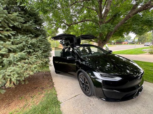 Used 2023 Tesla Model X image 5